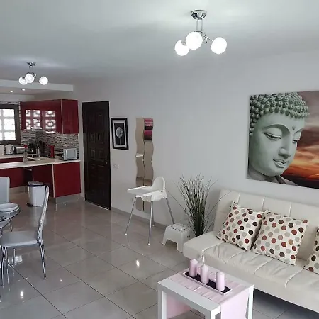 Sunset Bay Only 290m To The Beach, Near Puerto Colon, Heated Pool, Wifi Apartmán